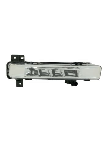 Right Passenger Side Fog Light For 17-19 BMW 530e 530i 540i 640i M550i CAPA Certified